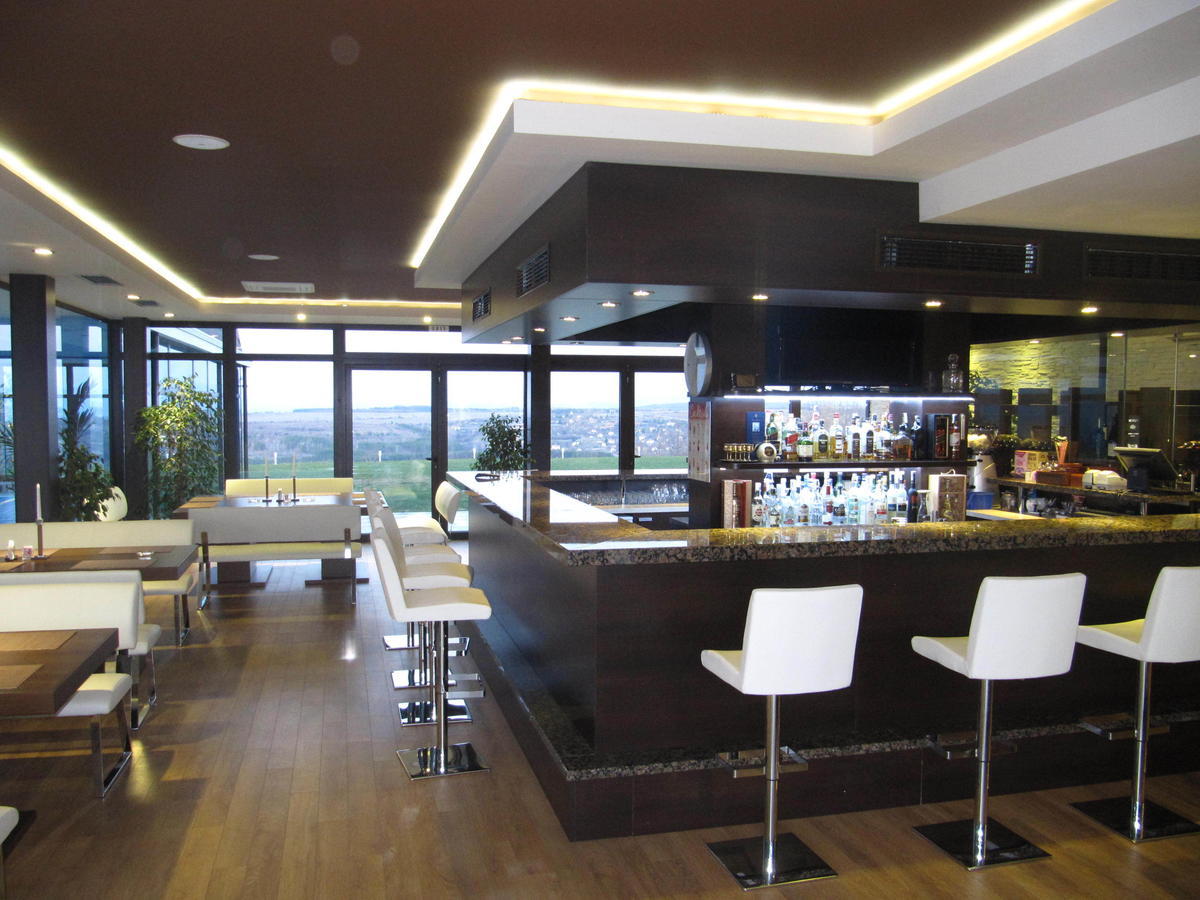 Vakarel Hotel Villa Ekaterina מראה חיצוני תמונה