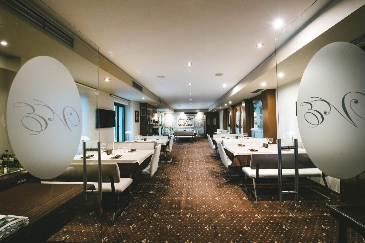 Vakarel Hotel Villa Ekaterina מראה חיצוני תמונה