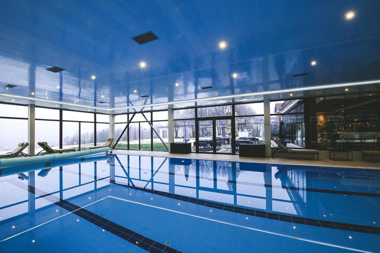 Vakarel Hotel Villa Ekaterina מראה חיצוני תמונה