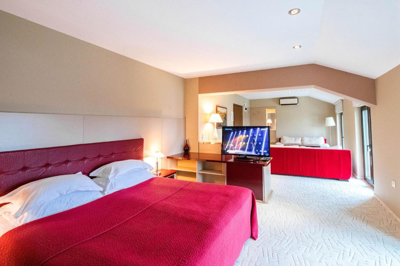 Vakarel Hotel Villa Ekaterina מראה חיצוני תמונה