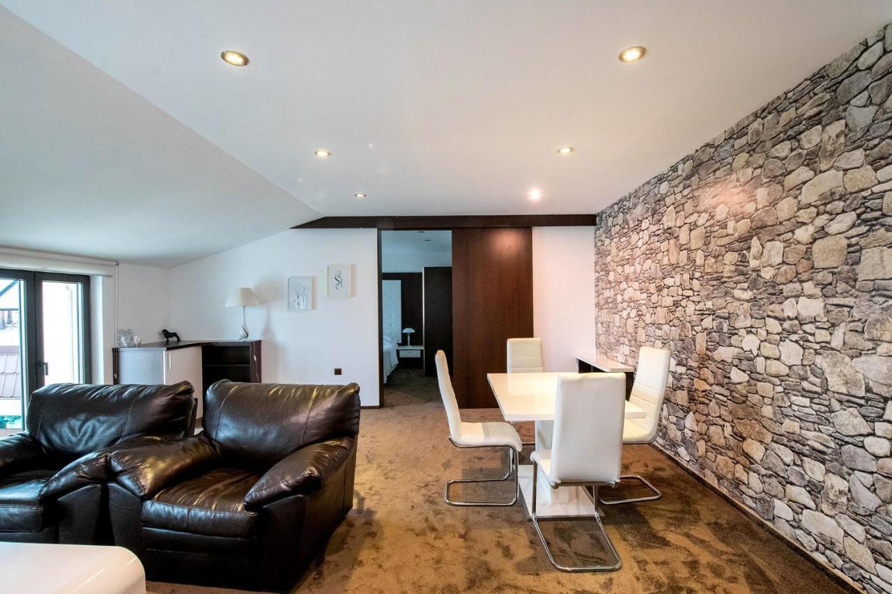 Vakarel Hotel Villa Ekaterina מראה חיצוני תמונה